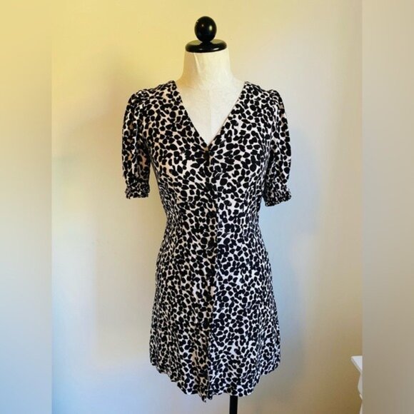 H & M Black & White Leopard Print Short Sleeve Button Down Dress Size S - Picture 1 of 8